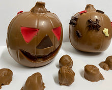 Load image into Gallery viewer, Trick or Treat Smash Pumpkin